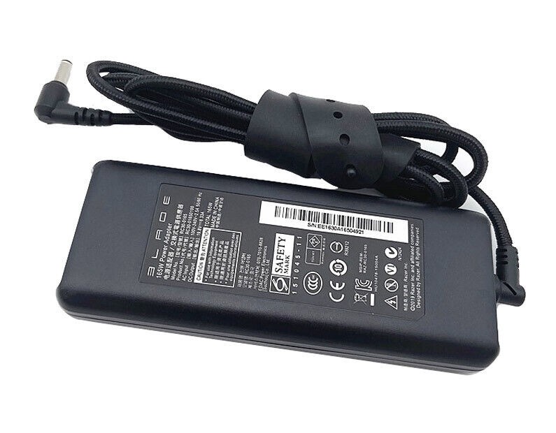 Razer Blade RZ09-01161E32-R3U1 Charger 165W